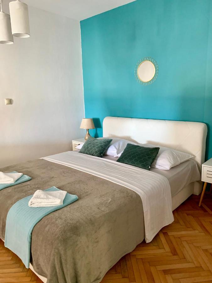 Deluxe Suites Mandic Omis Exterior photo